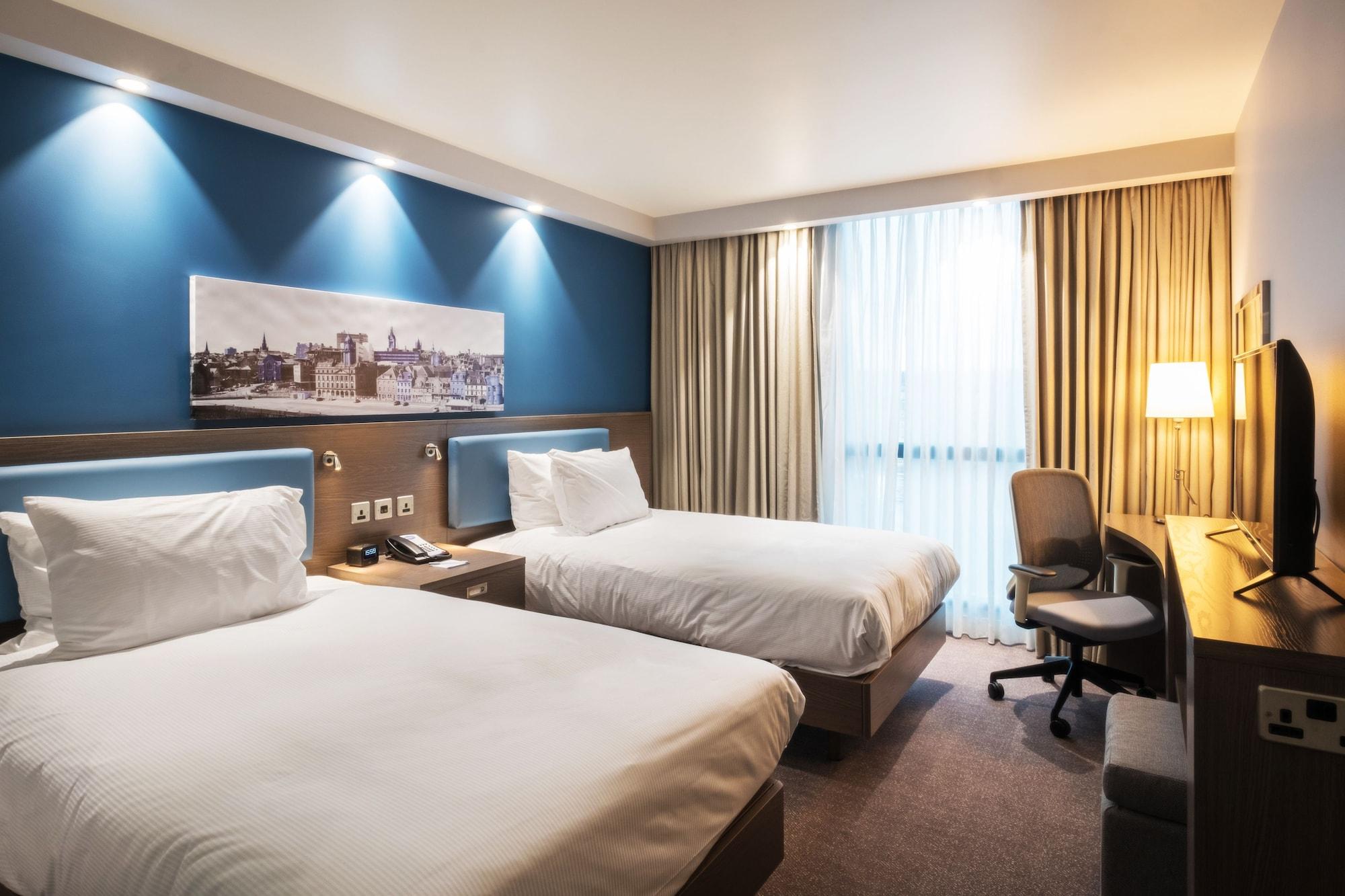 Hampton By Hilton Aberdeen Airport Dyce Exterior foto